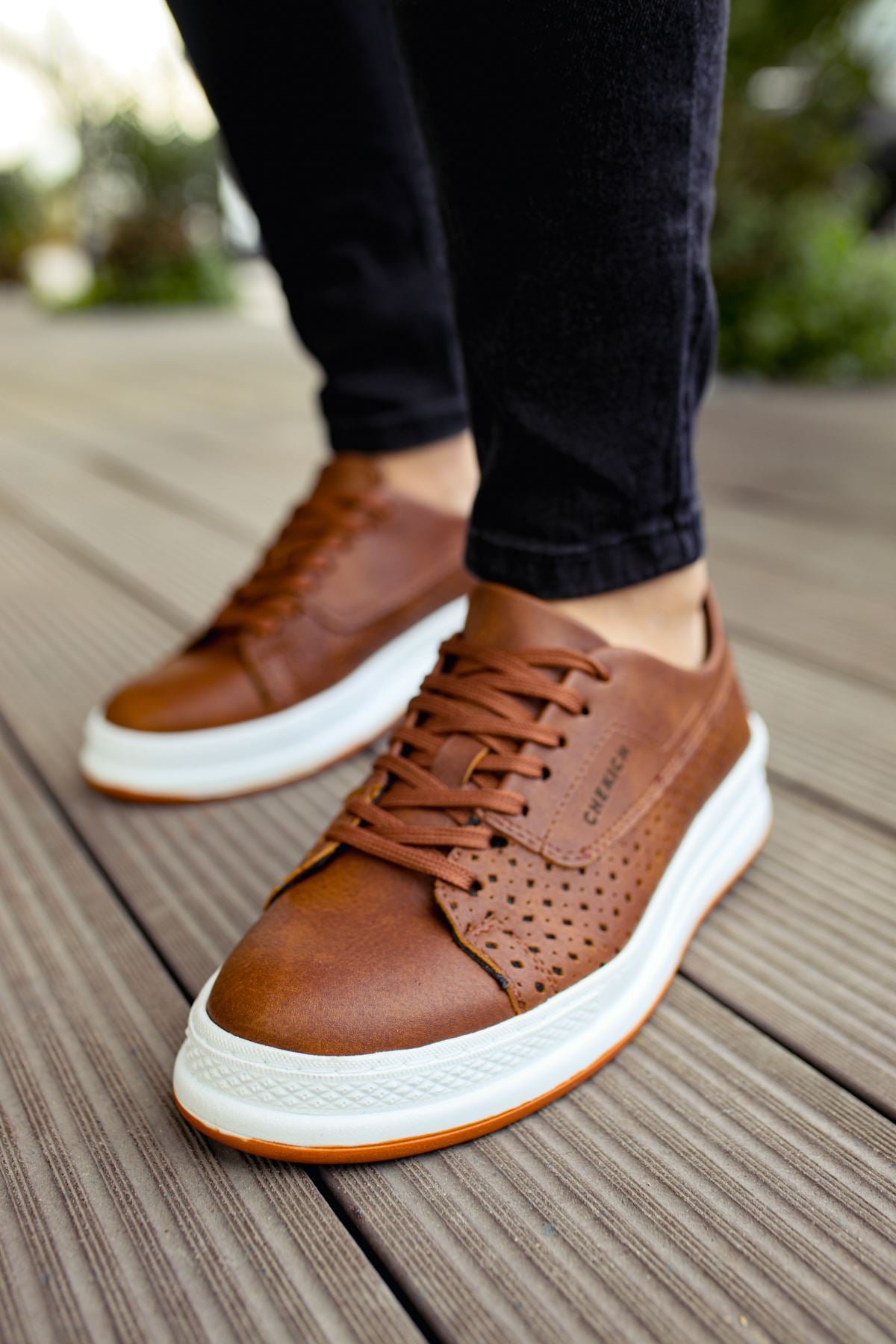 CH043 Men's Unisex Brown-White Sole Casual Shoes - STREETMODE ™
