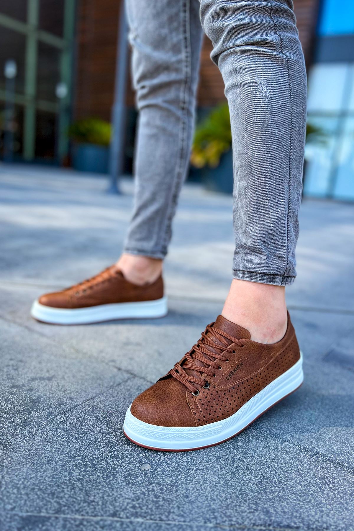 CH043 Men's Unisex Brown-White Sole Casual Shoes - STREETMODE ™