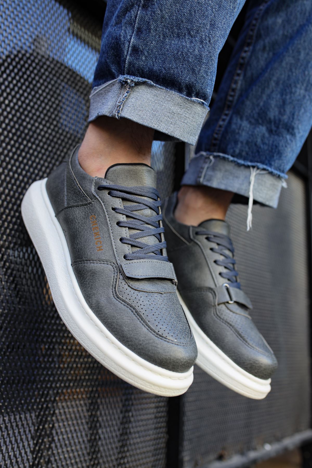 CH073 Men's Unisex Grey Lace-Up Casual Sneaker Sports Shoes - STREETMODE ™