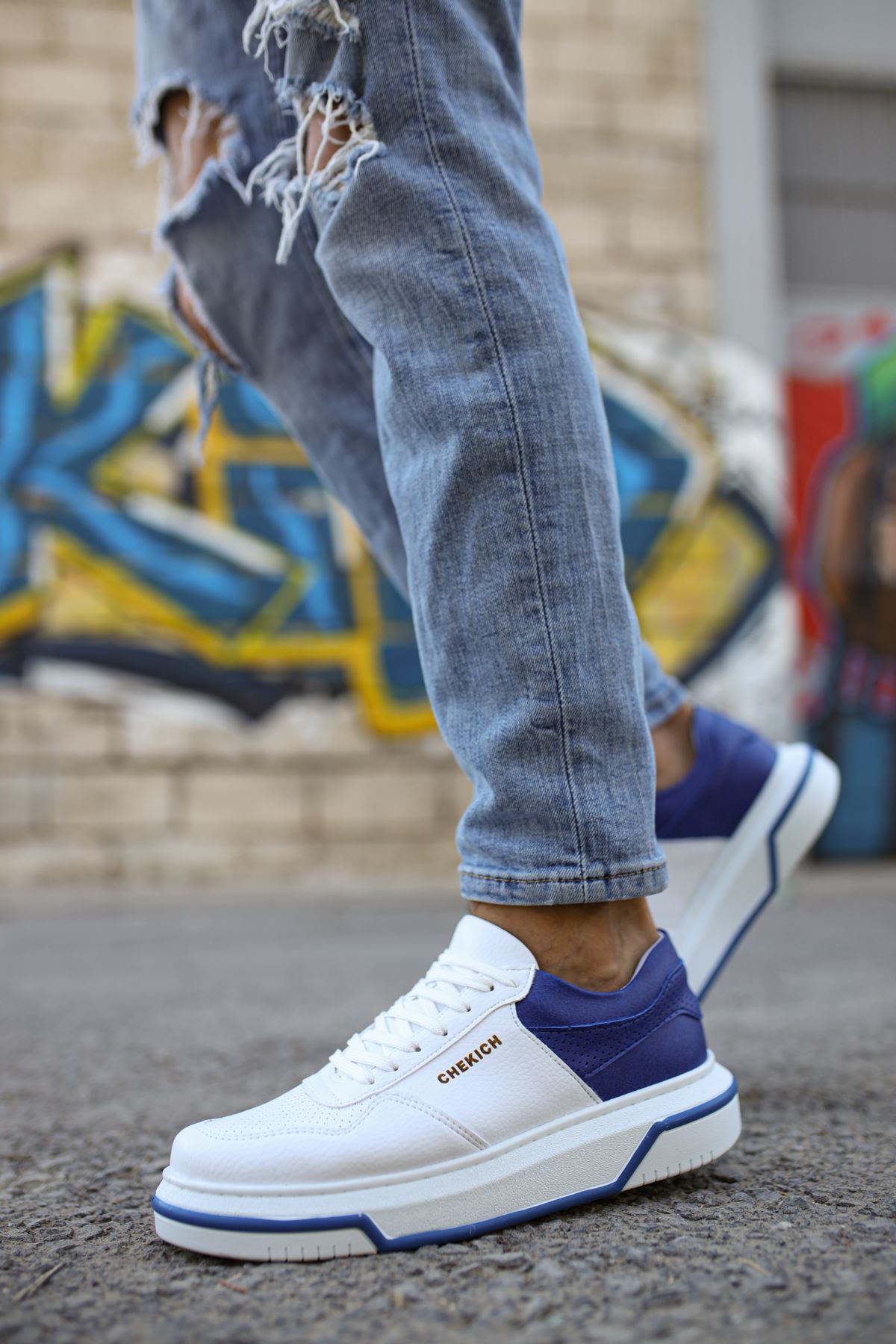 CH075 Men's Unisex White-Blue Casual Sneaker Sports Shoes - STREETMODE ™