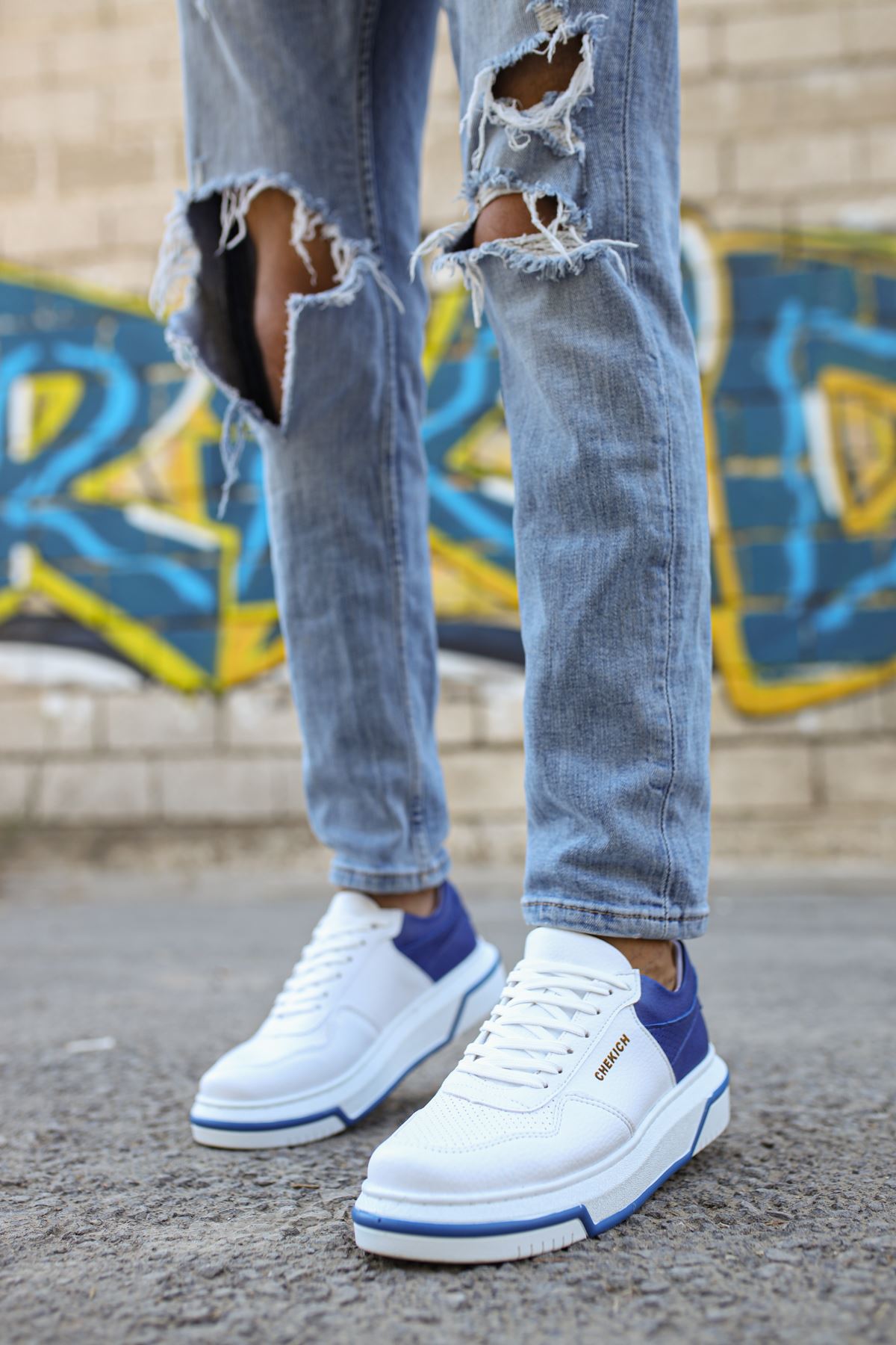 CH075 Men's Unisex White-Blue Casual Sneaker Sports Shoes - STREETMODE ™