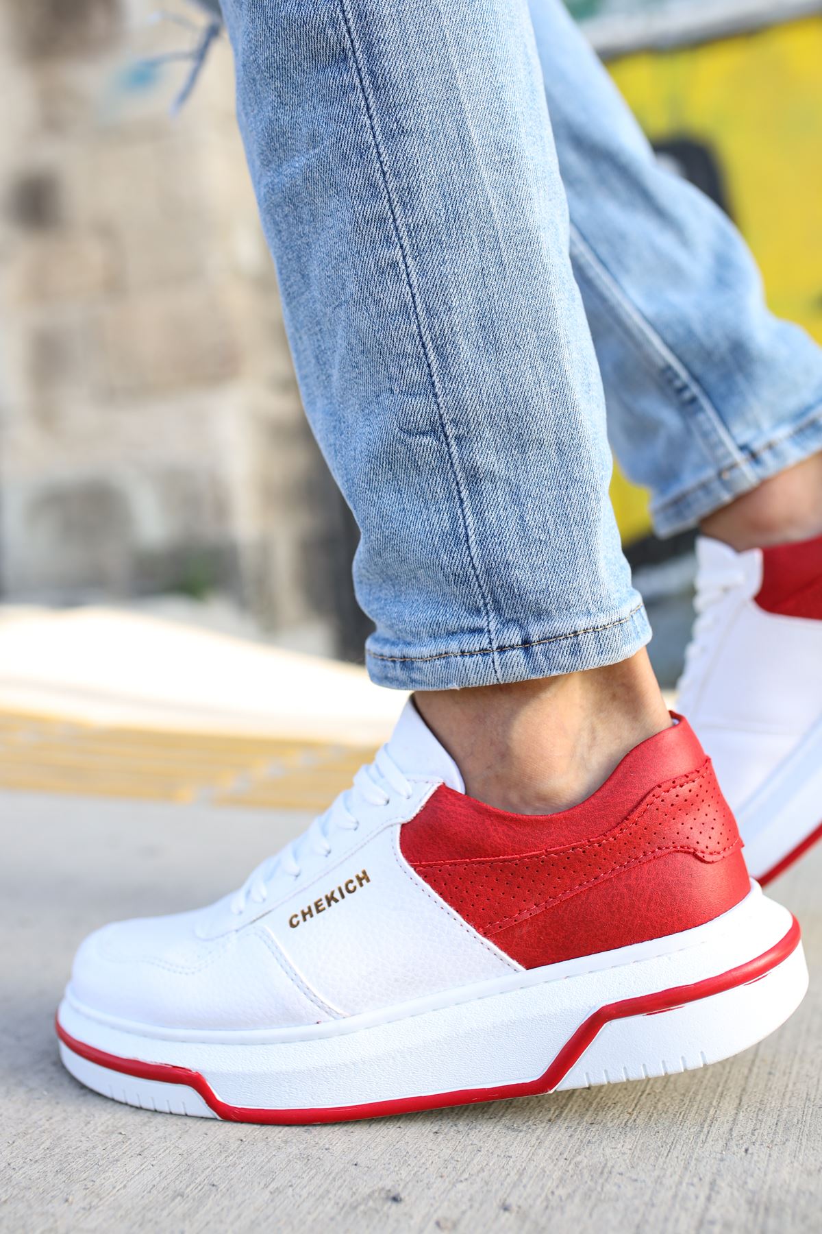 CH075 Men's Unisex White-Red Casual Sneaker Sports Shoes - STREETMODE ™