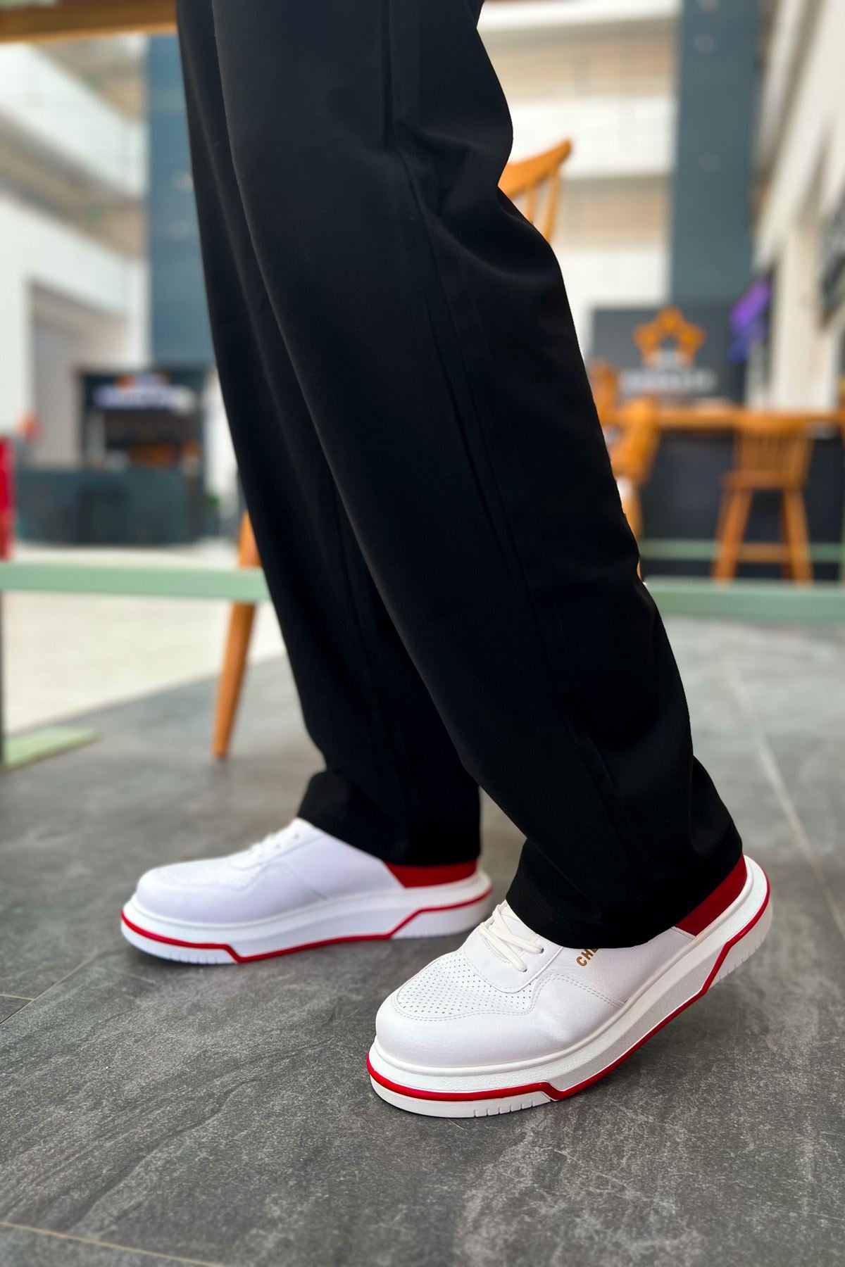 CH075 Men's Unisex White-Red Casual Sneaker Sports Shoes - STREETMODE ™