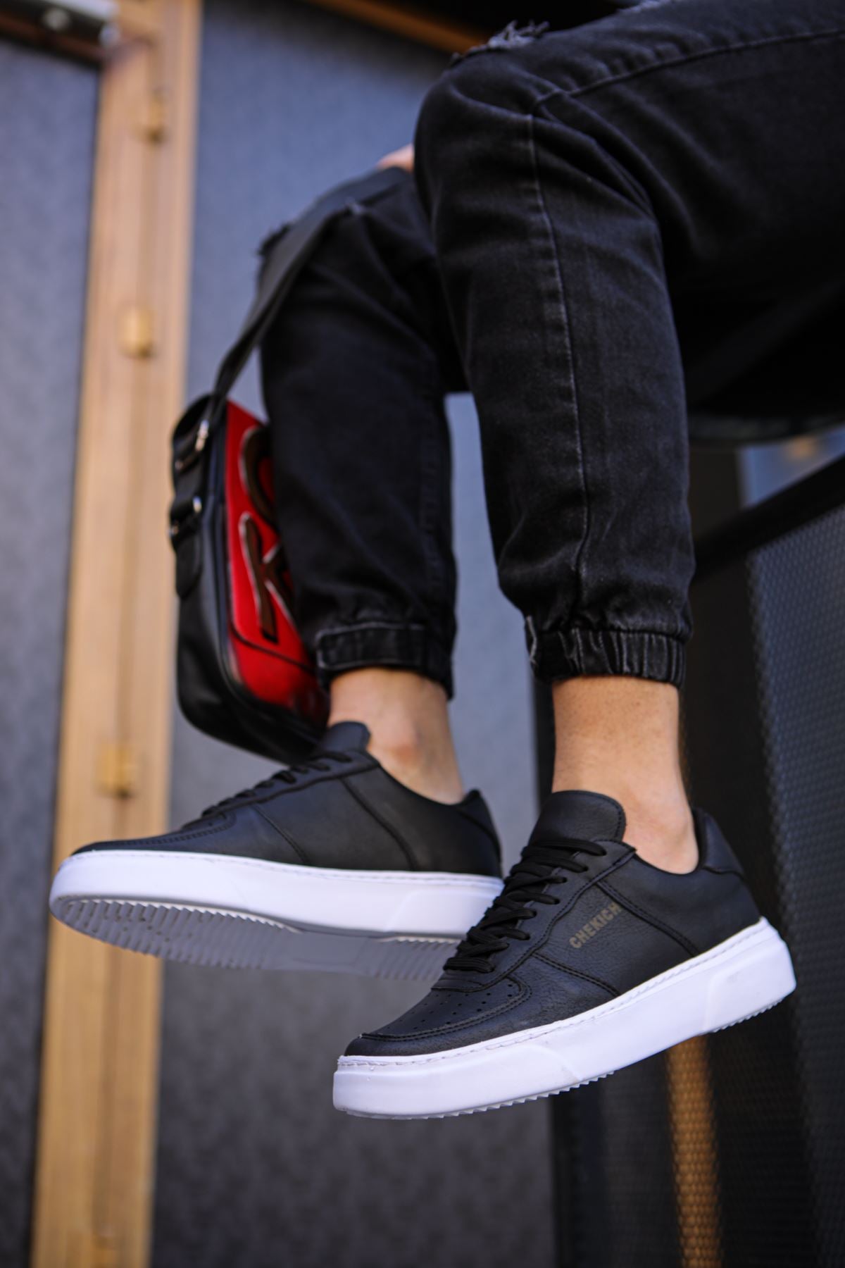 CH087 Men's Black-White Sole Lace-up Casual Sneaker Sports Shoes - STREETMODE ™