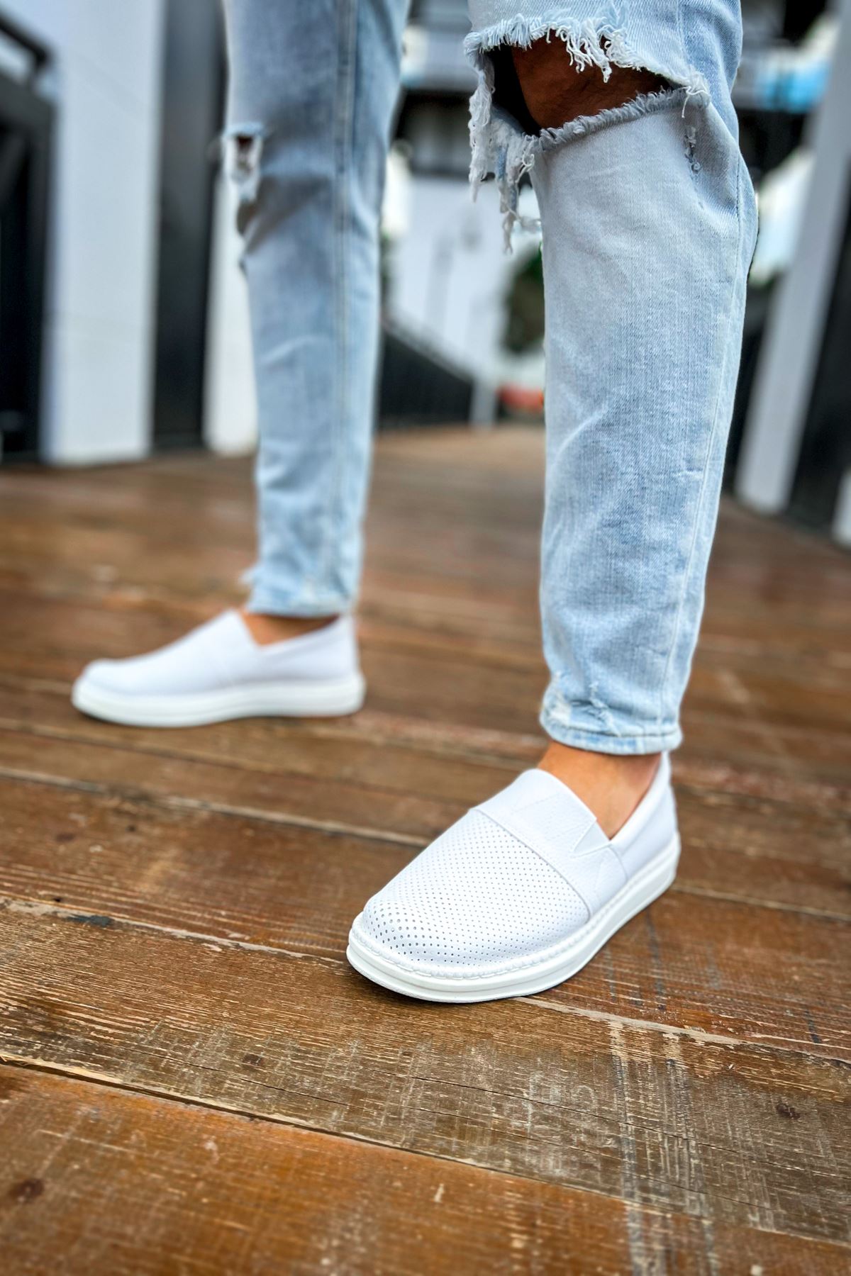 CH091 Men's Full White Leather Casual Sports Shoes - STREETMODE ™