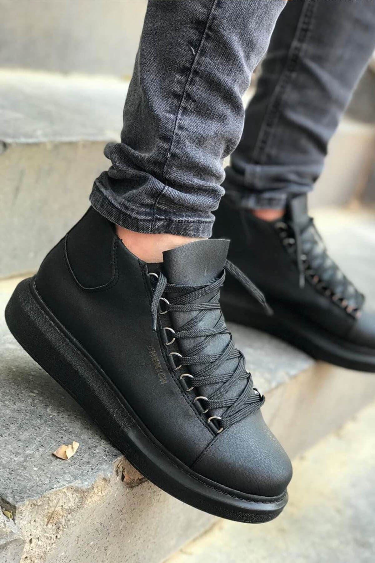 Black Mid Top Sneaker CH258