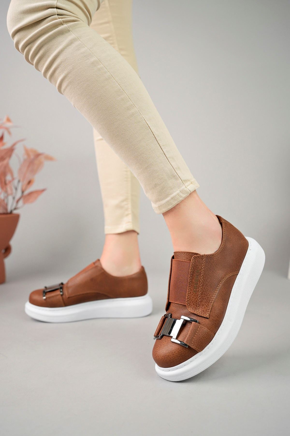 CH297 CBT Women's Sneakers Shoes Brown - STREETMODE ™