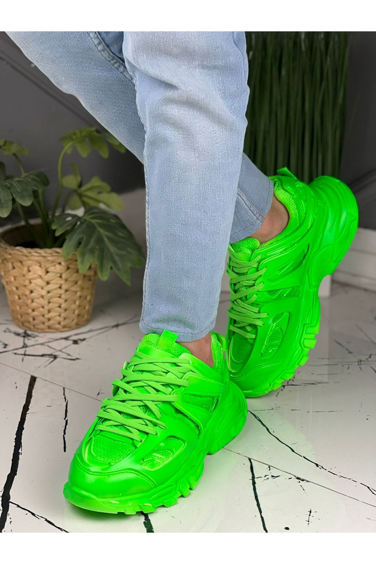 CH301 RRT Men's Sneakers Shoes 540 NEON GREEN