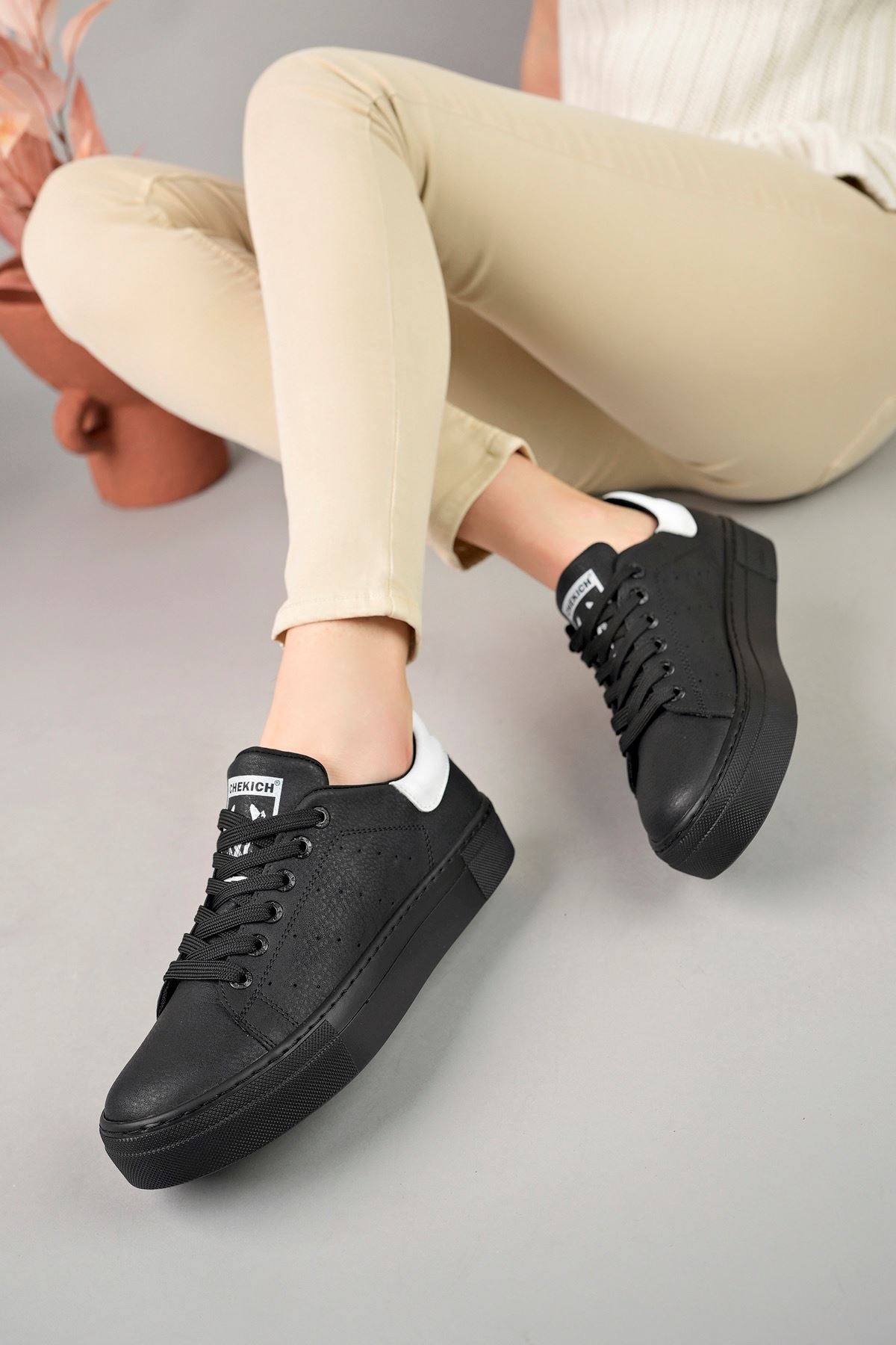 CH983 CST Tennis Men's Shoes BLACK/WHITE - STREETMODE ™