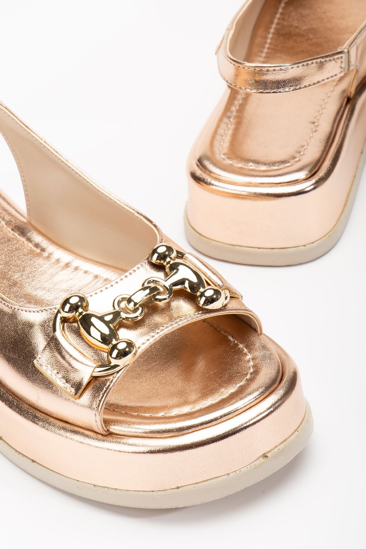 Women's Rose Gold Shiny Skin Buckle Detailed Sandals - STREETMODE ™