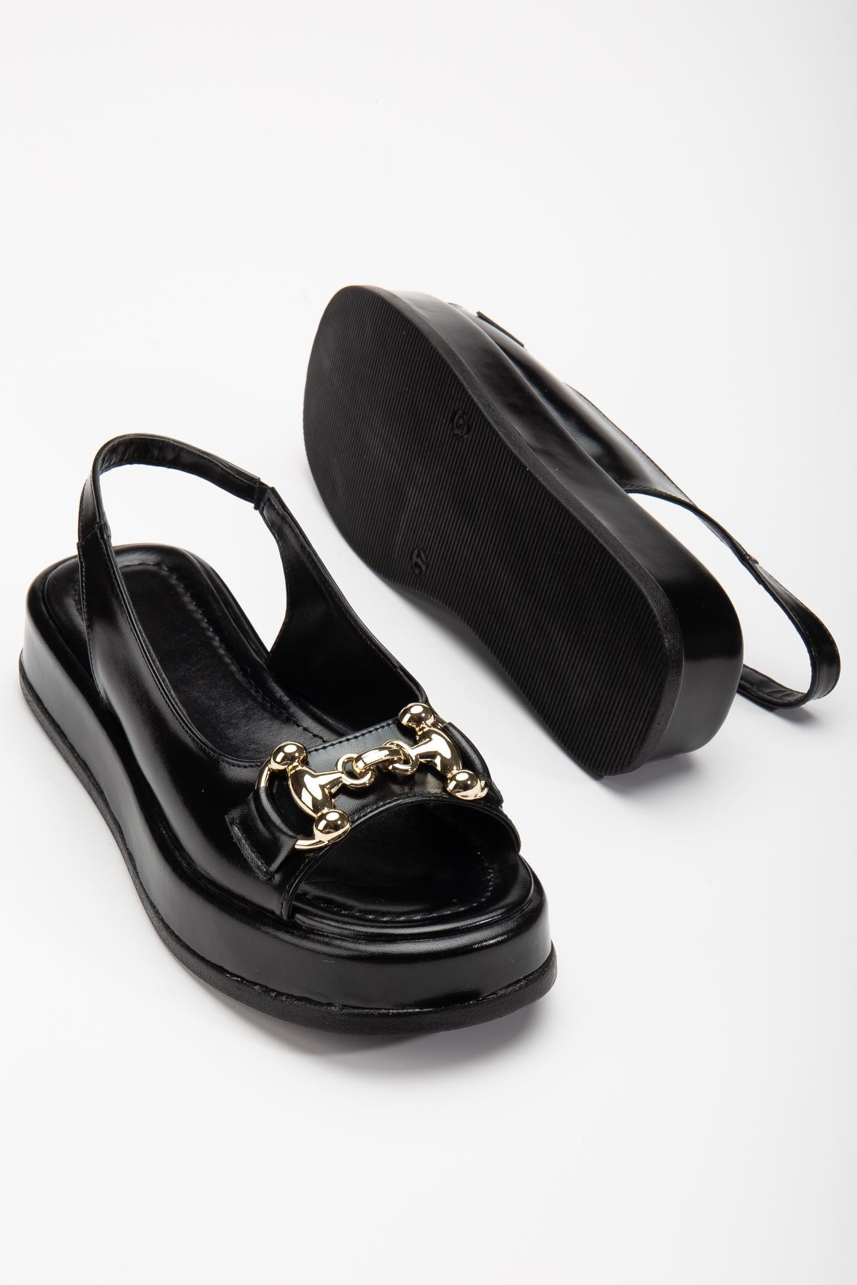 Cisela Black Shiny Skin Buckle Detailed Sandals - STREETMODE ™