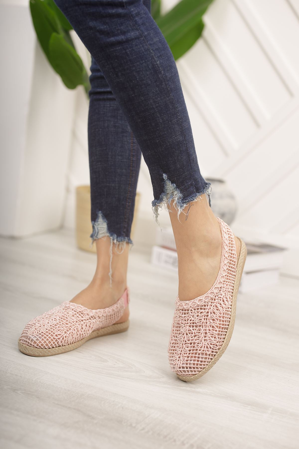 Dahlia Powder Women's Flats