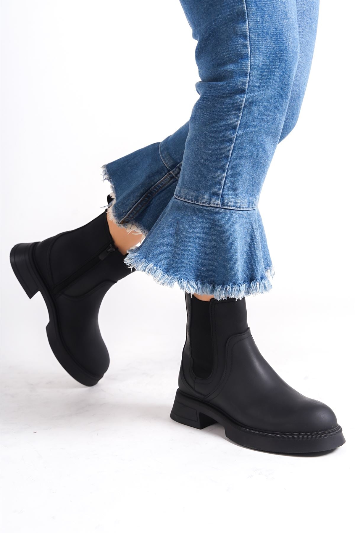 Dalpa Black Women's Boots with Elastic Sides