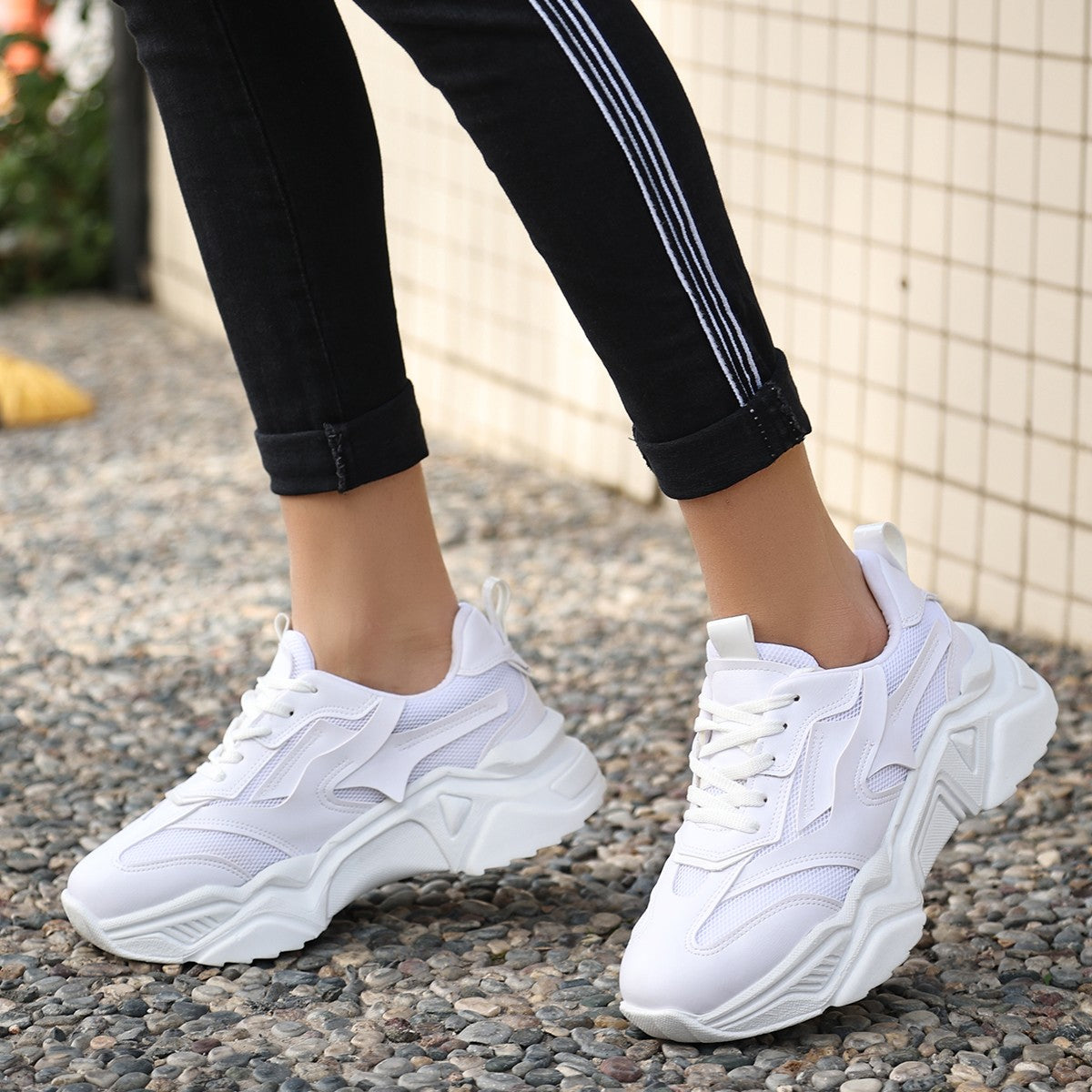 Women's White Skin Lace-Up Sports Shoes - STREETMODE ™