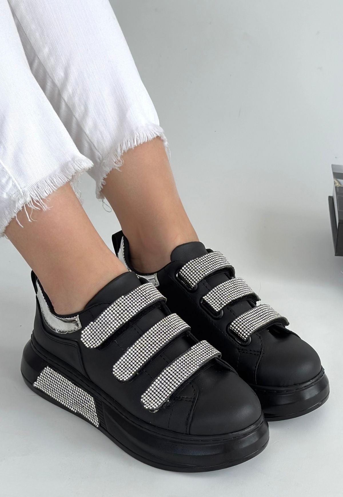 Women's Black Leather Velcro Sneakers - STREETMODE ™