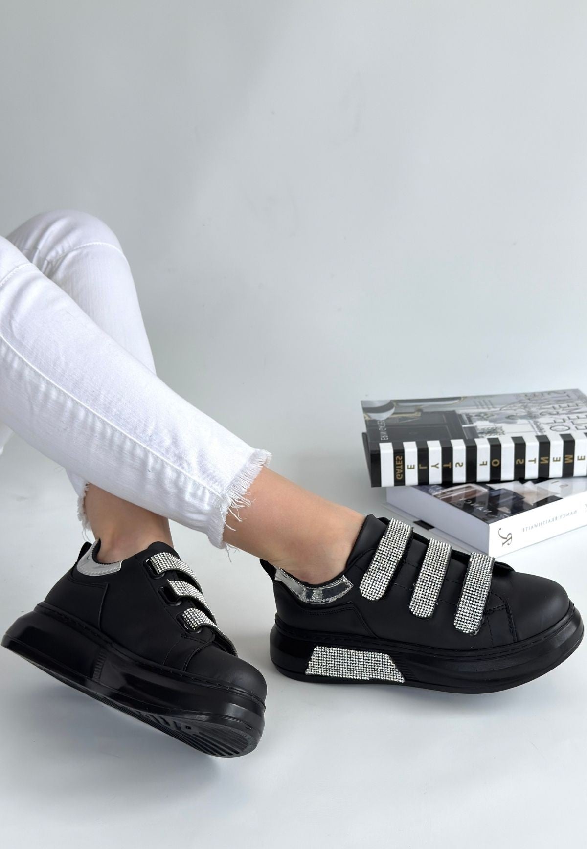 Women's Black Leather Velcro Sneakers - STREETMODE ™