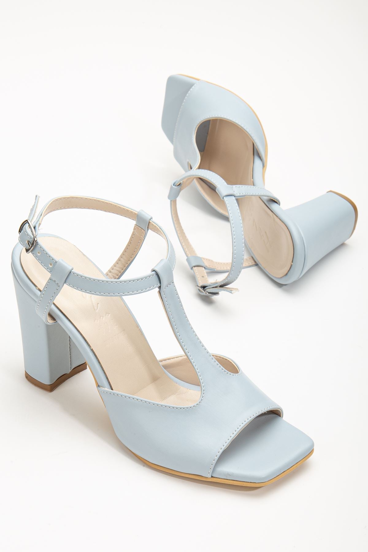 Entela Heeled Baby Blue Skin Blunt Toe Women's Shoes - STREETMODE ™