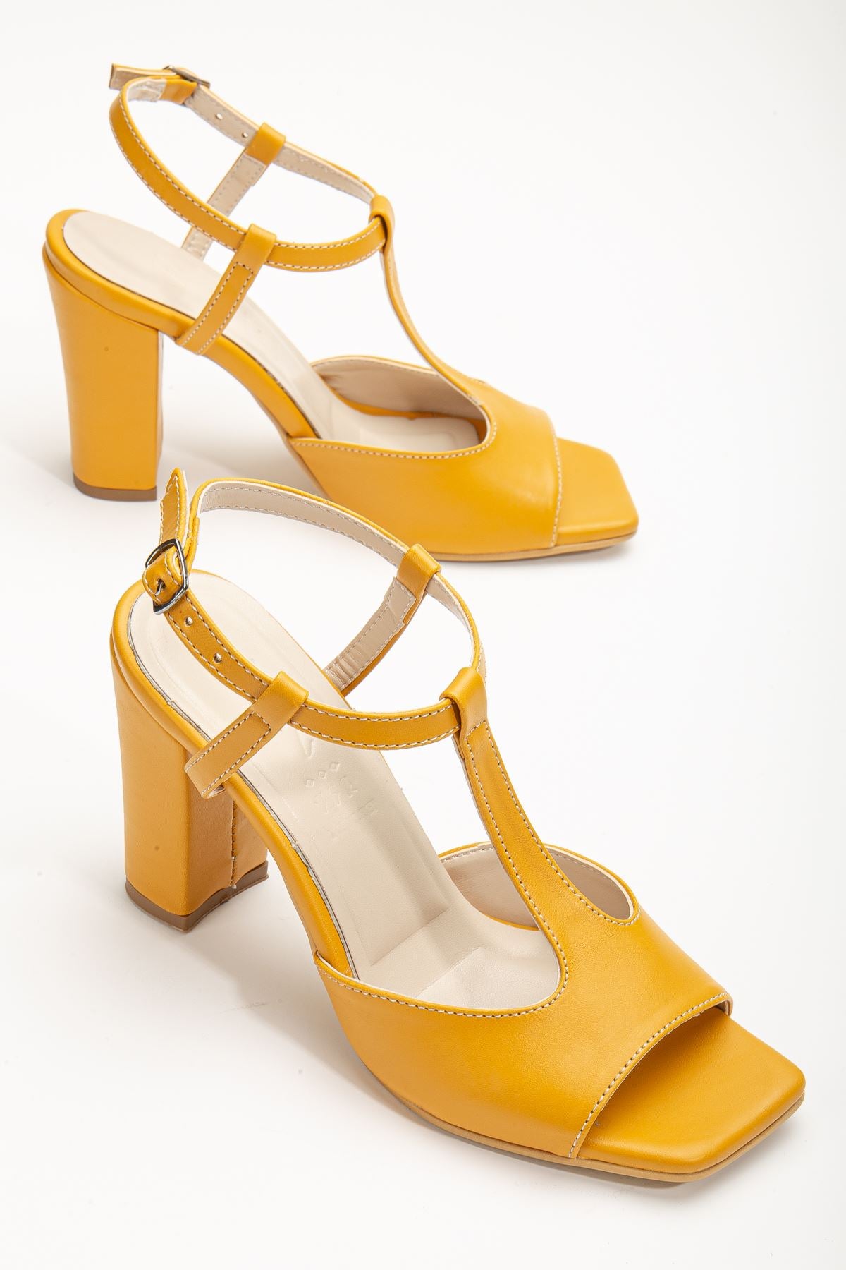 Entela Heeled Mustard Skin Blunt Toe Women's Shoes - STREETMODE ™