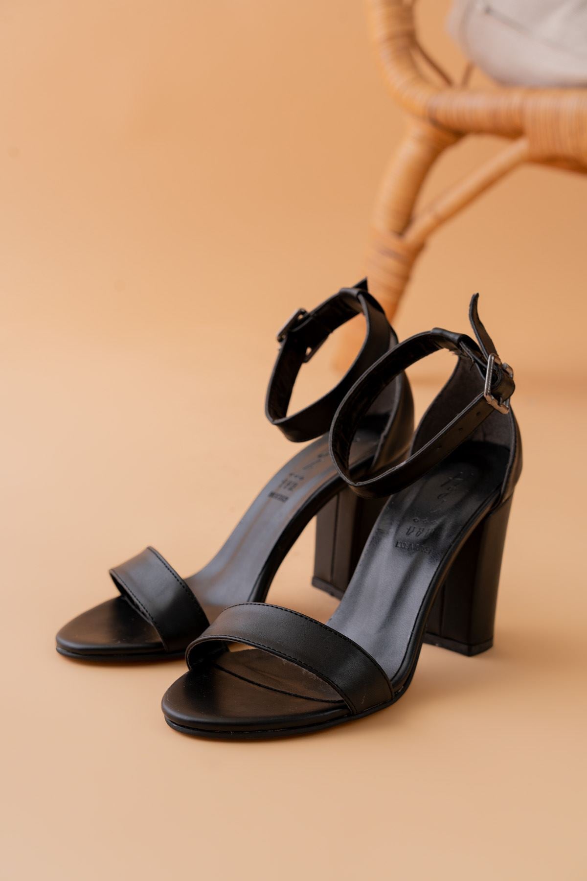 Evdokia Black Skin Heeled Women's Shoes - STREETMODE ™