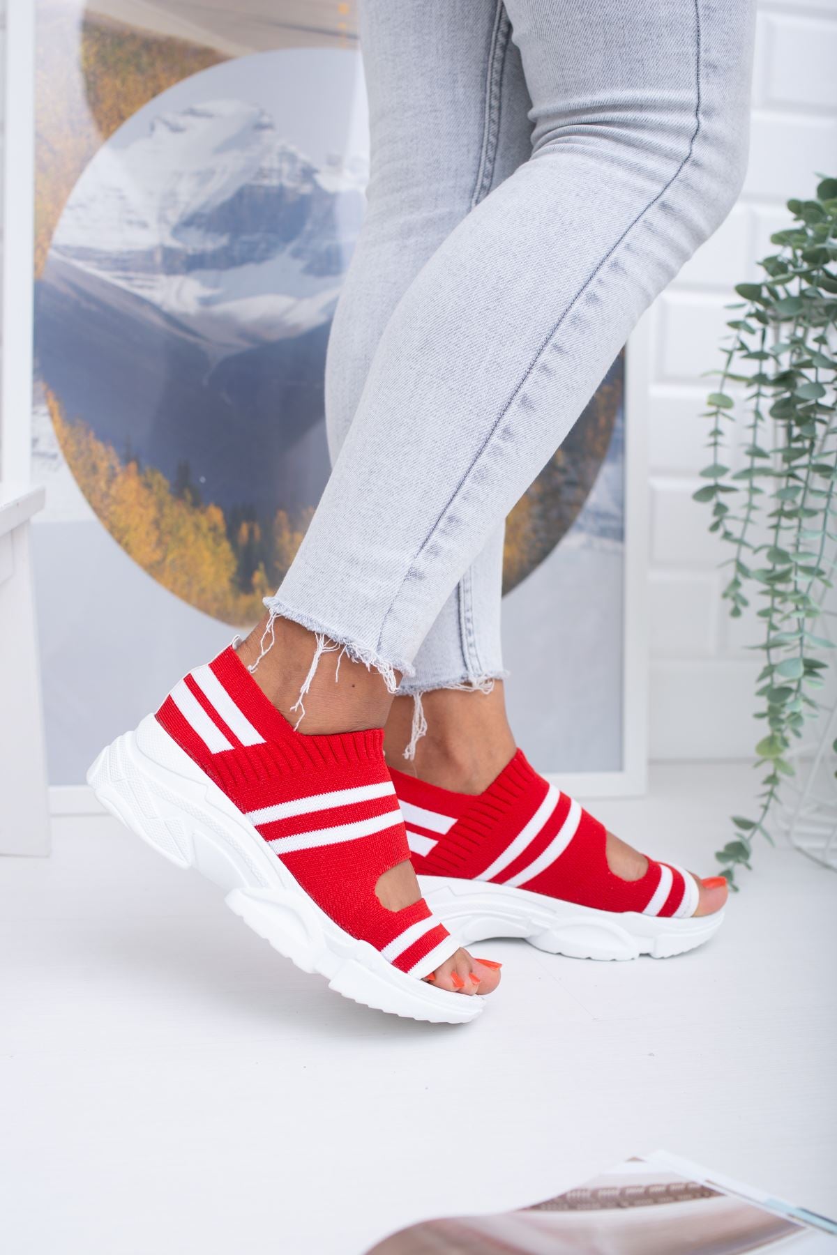 Women's Hera Red White Knitwear Sneakers - STREETMODE ™