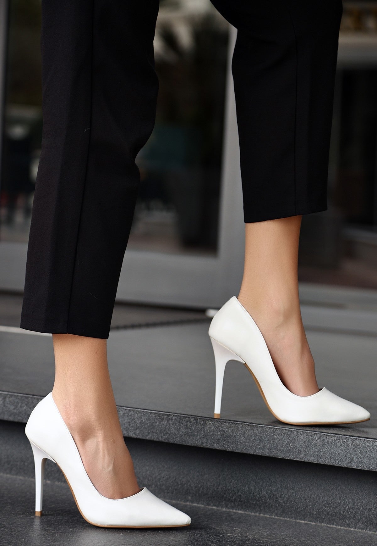 Women's Hillar White Skin Stiletto Shoes - STREETMODE ™