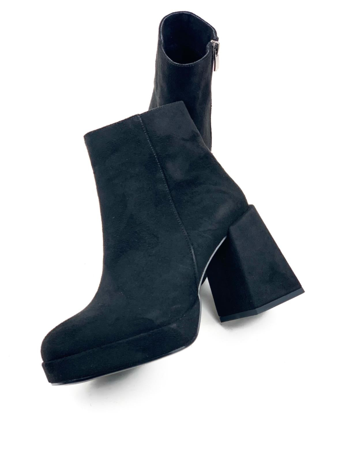 Women's Sand Black Platform Heeled Short Suede Boots - STREETMODE ™