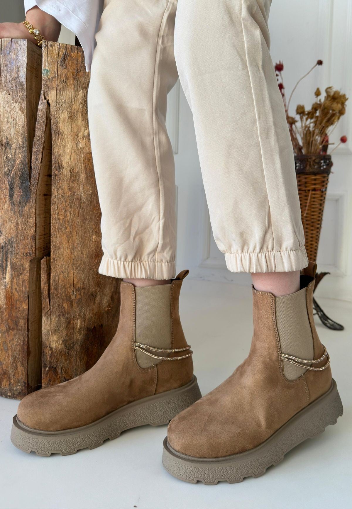 Women's Nude Suede Boots - STREETMODE ™