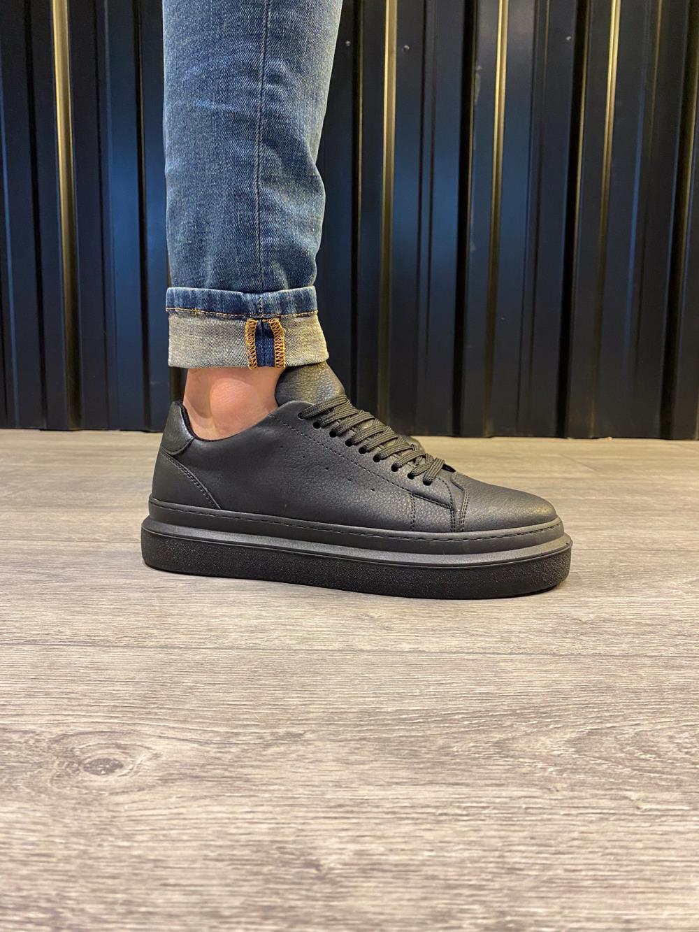 Black flat sneaker shoes online