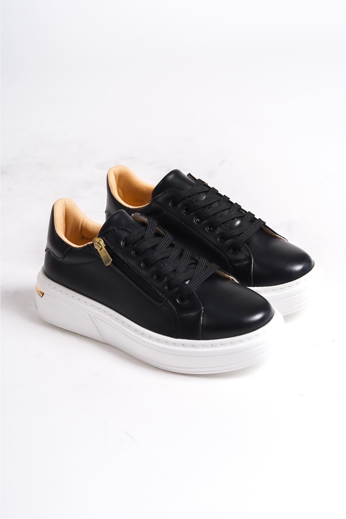 Lace-up Black Women's Sports Shoes