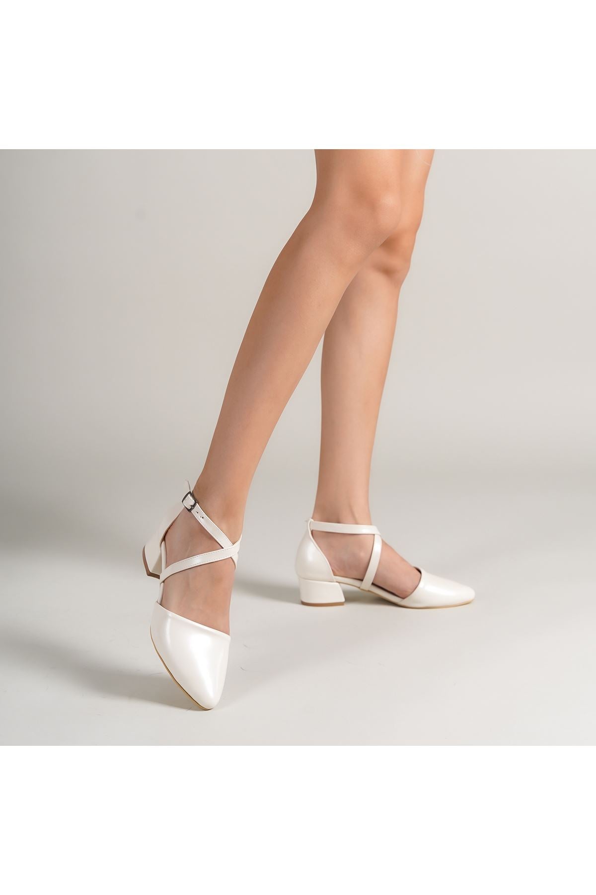 Letha White Pearl Detailed Heeled Women's Shoes - STREETMODE ™