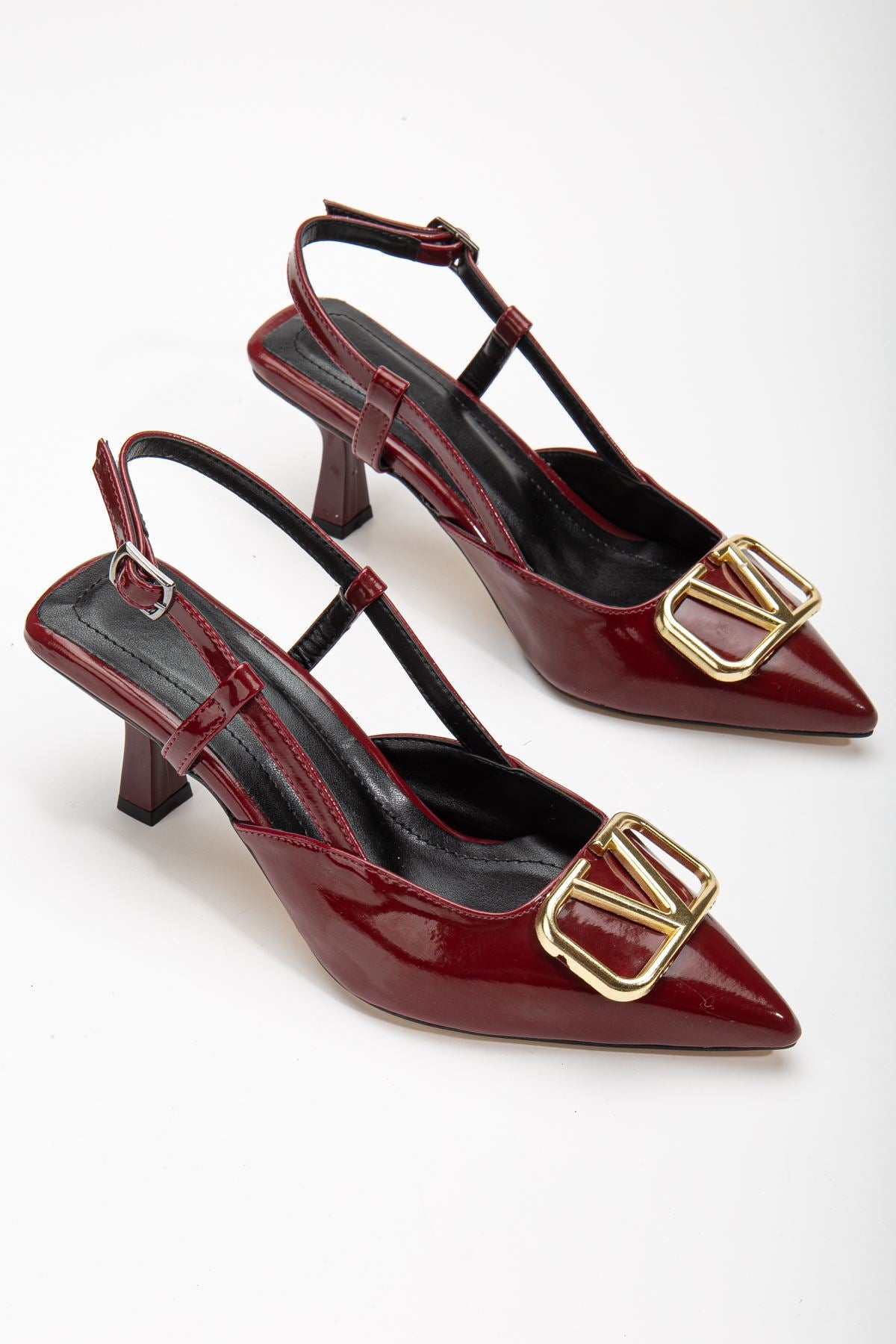 Lianne Burgundy Patent Leather Buckle Detailed Thin Heeled Shoes - STREETMODE ™