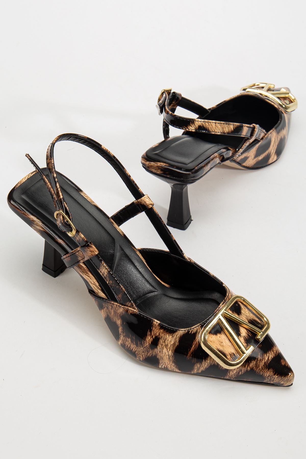 Women's Leopard Patent Leather Buckle Detailed Thin Heeled Shoes - STREETMODE ™