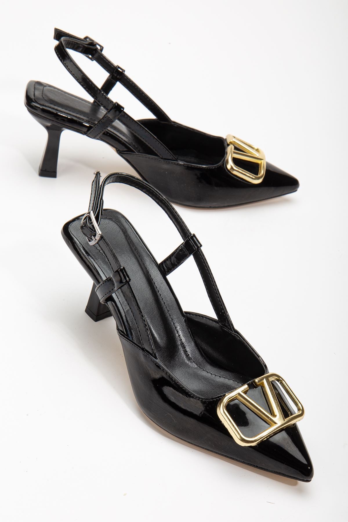 Women's Lianne Black Patent Leather Buckle Detailed Thin Heeled Shoes - STREETMODE ™