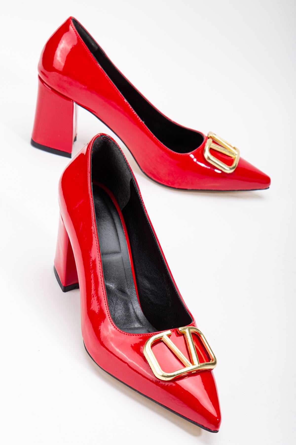 Red Patent Leather Buckle Detailed Thick Heeled Shoes