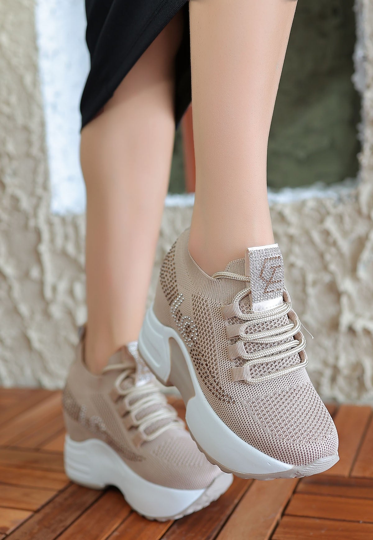 Women's Nude Skin Lace-Up Sports Shoes