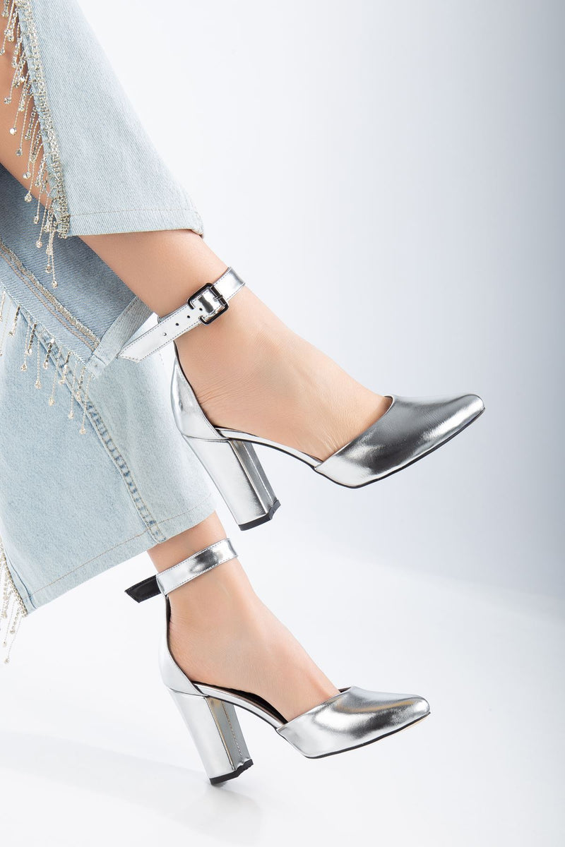 Women's Lole Heeled Silver Skin Detailed Heeled Shoes - STREETMODE ™