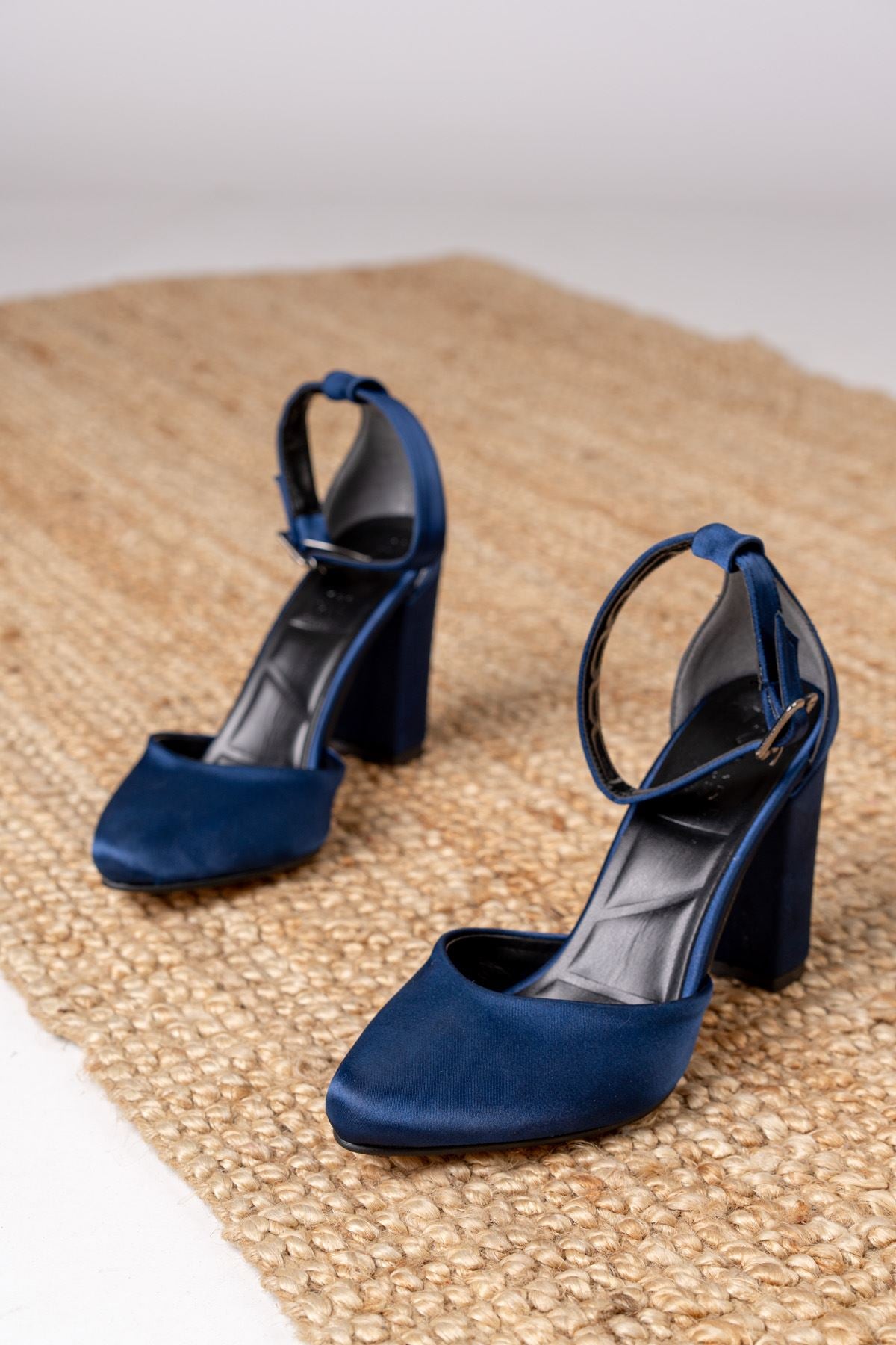 Lole Heeled Navy Blue Satin Detailed Heeled Shoes - STREETMODE ™