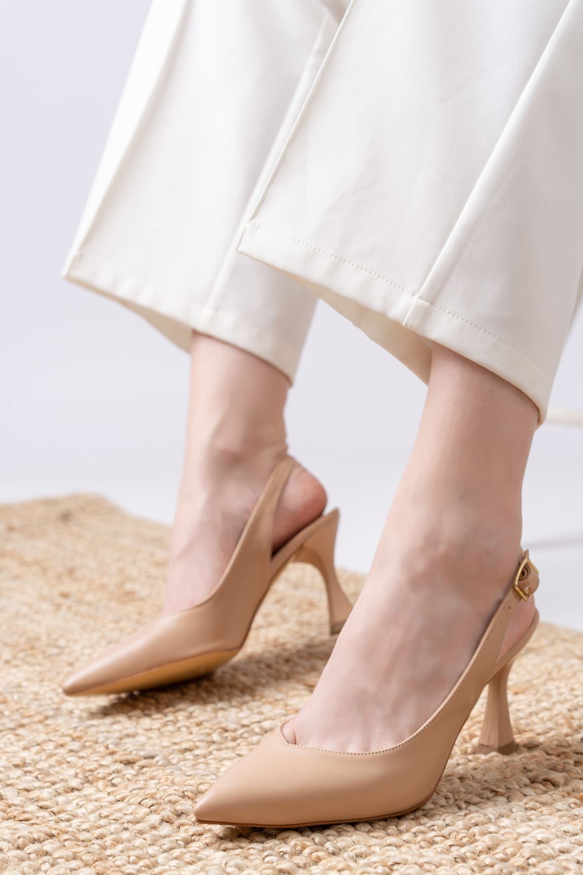 Thin nude outlet heels