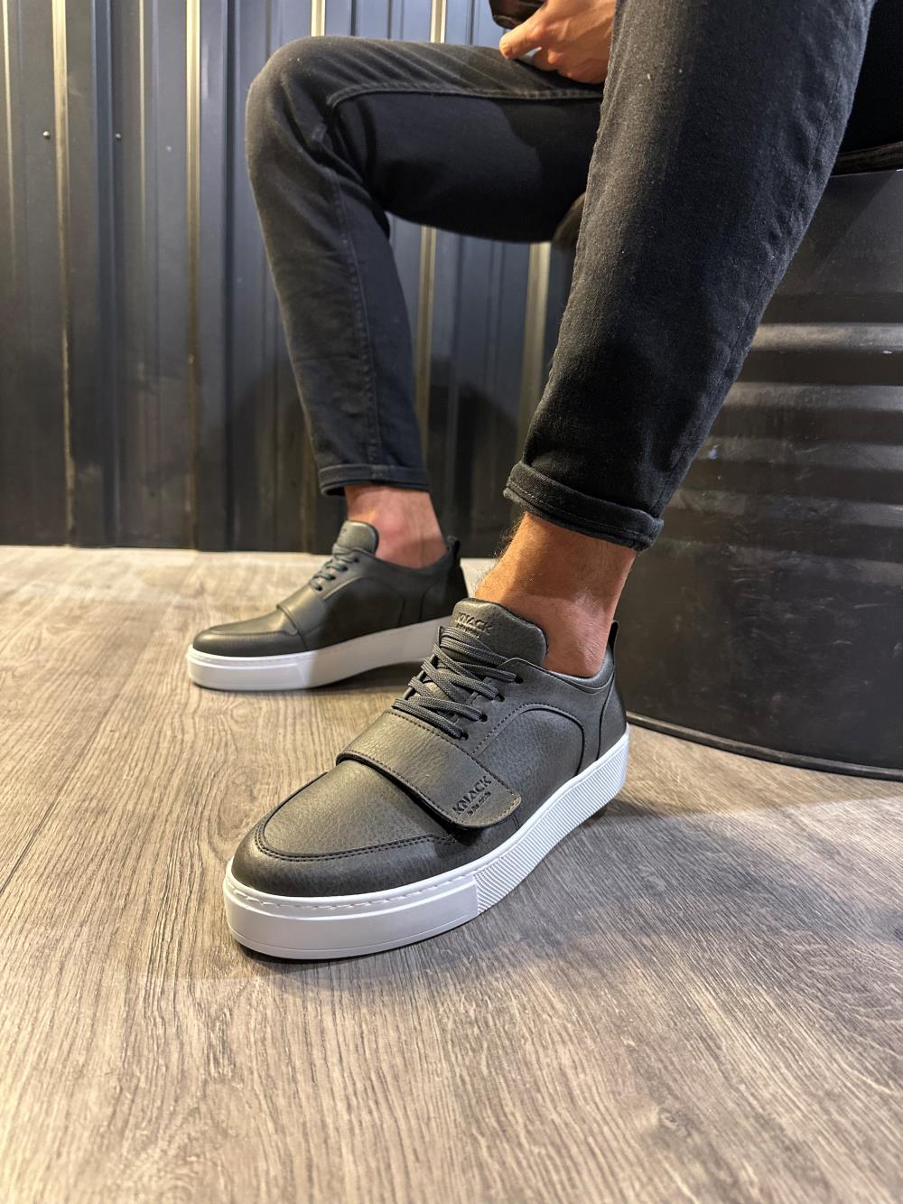 Men's Sneaker Grey Casual Sneaker Sports Shoes - STREETMODE ™