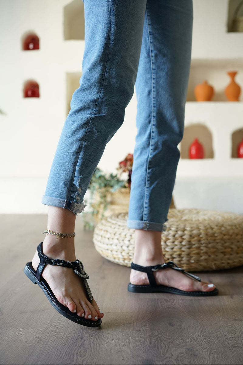 Women's Minna Black Flip Flops Sandals - STREETMODE ™
