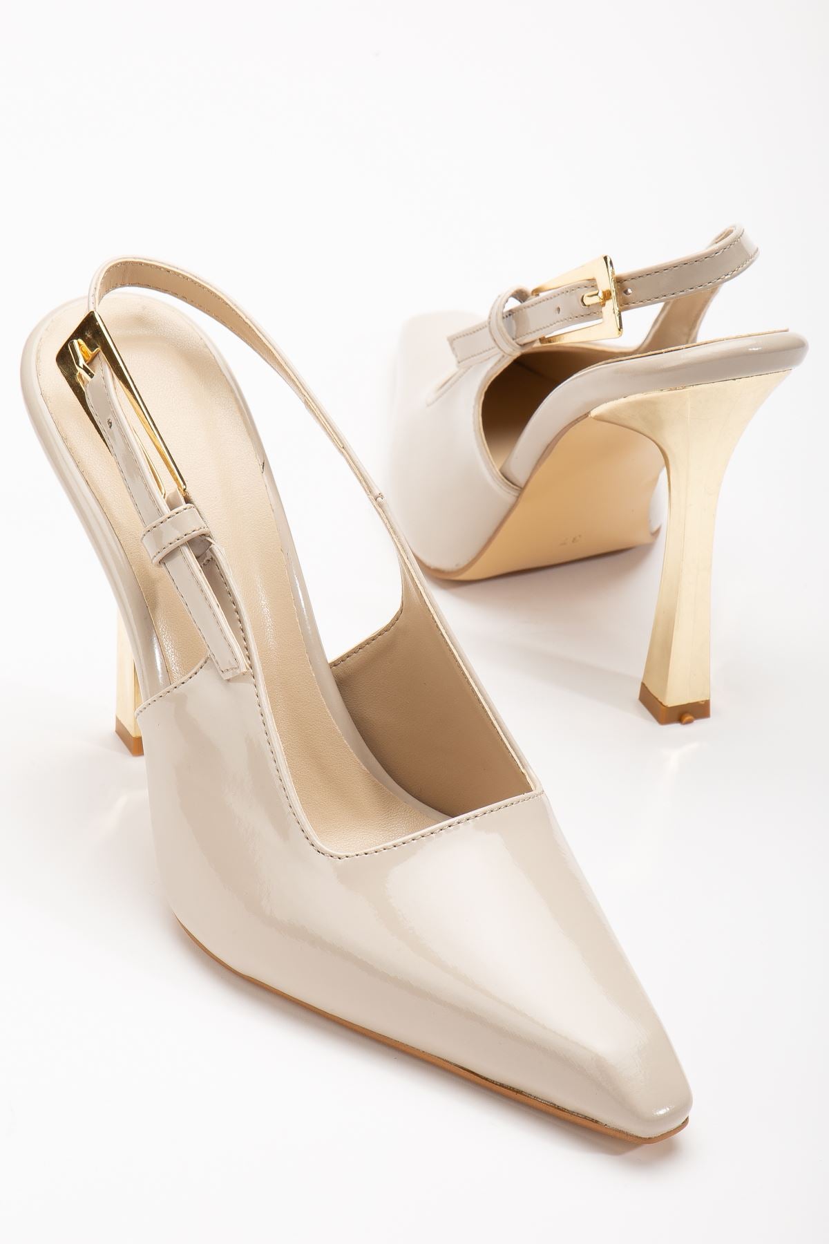 Minni Beige Patent Leather Gold Detailed Blunt Toe Women's Heeled Shoes - STREETMODE ™