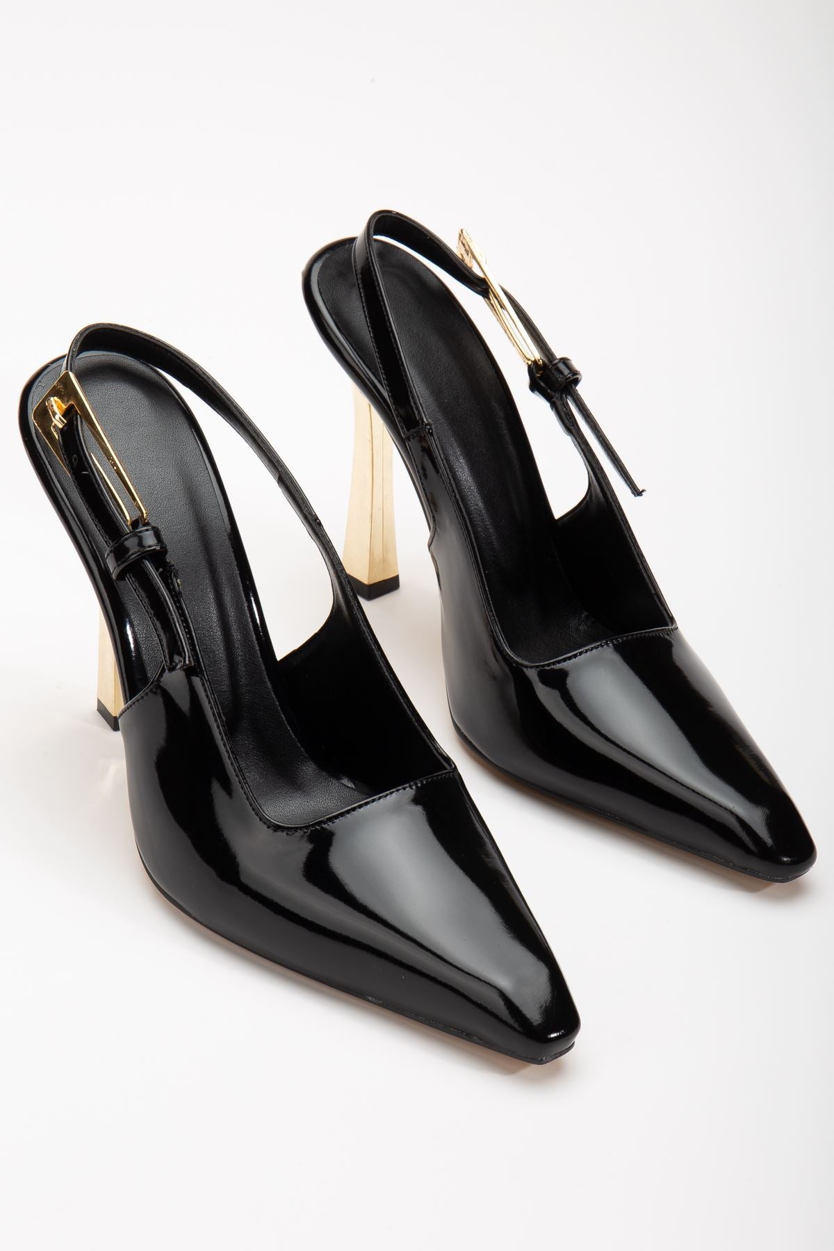 Minni Black Patent Leather Gold Detailed Blunt Toe Women's Heeled Shoes - STREETMODE ™