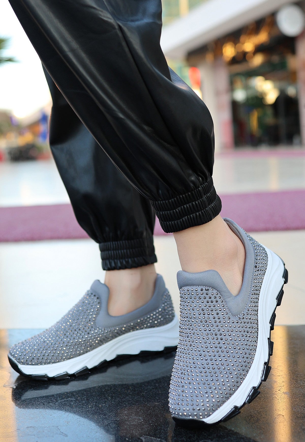 Women's Mıry Gray Stretch Sports Shoes