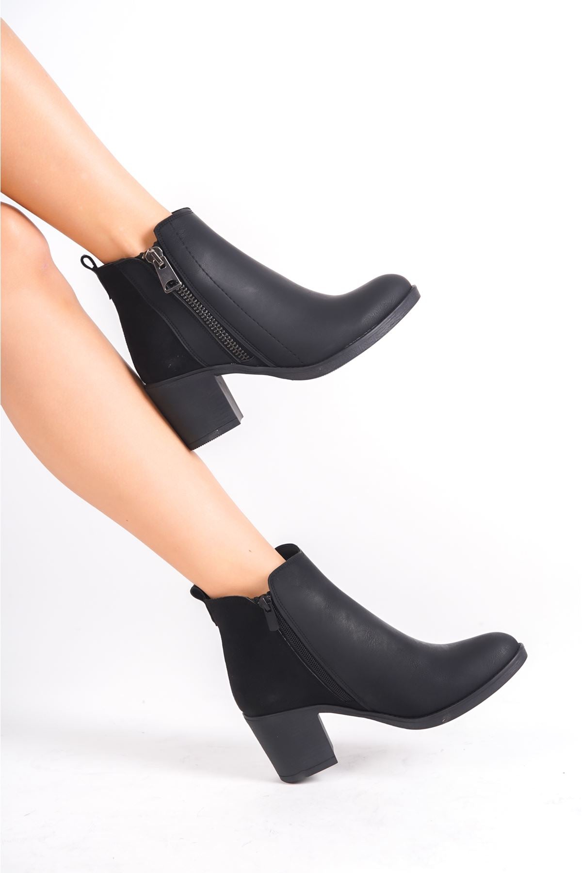 Nehar Women's Black Color Zippered Heeled Boots - STREETMODE ™