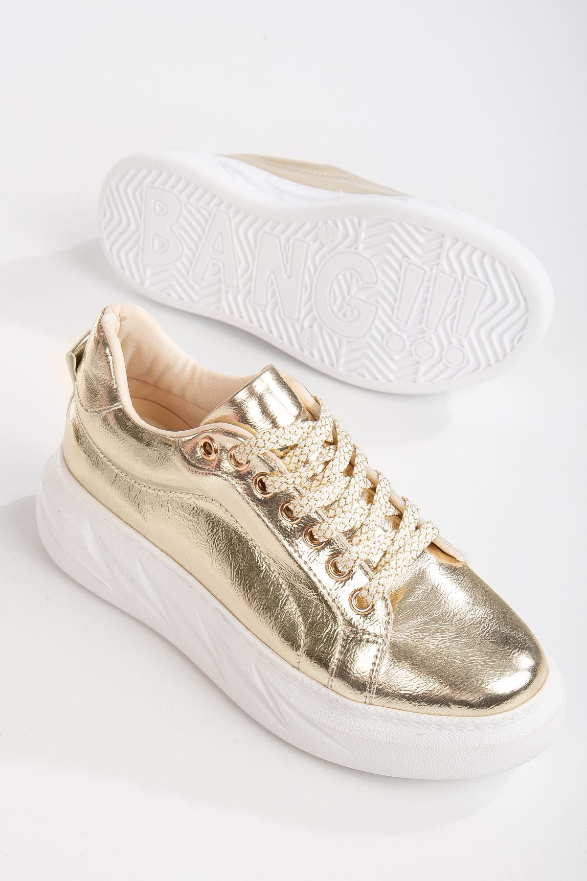 Women's Nerina Gold Skin Thick Sole Shiny Detailed Sneakers - STREETMODE ™