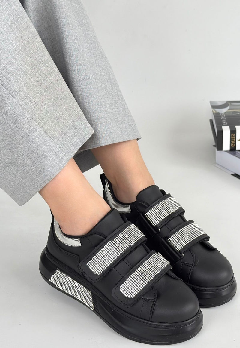Women's Black Leather Velcro Sneakers - STREETMODE ™