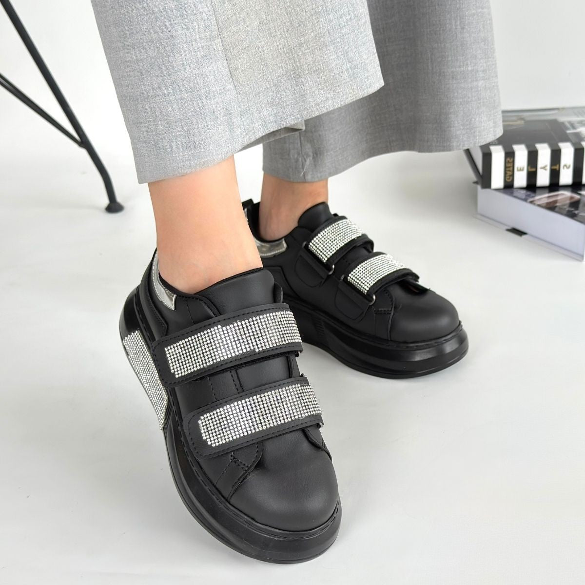 Women's Black Leather Velcro Sneakers - STREETMODE ™