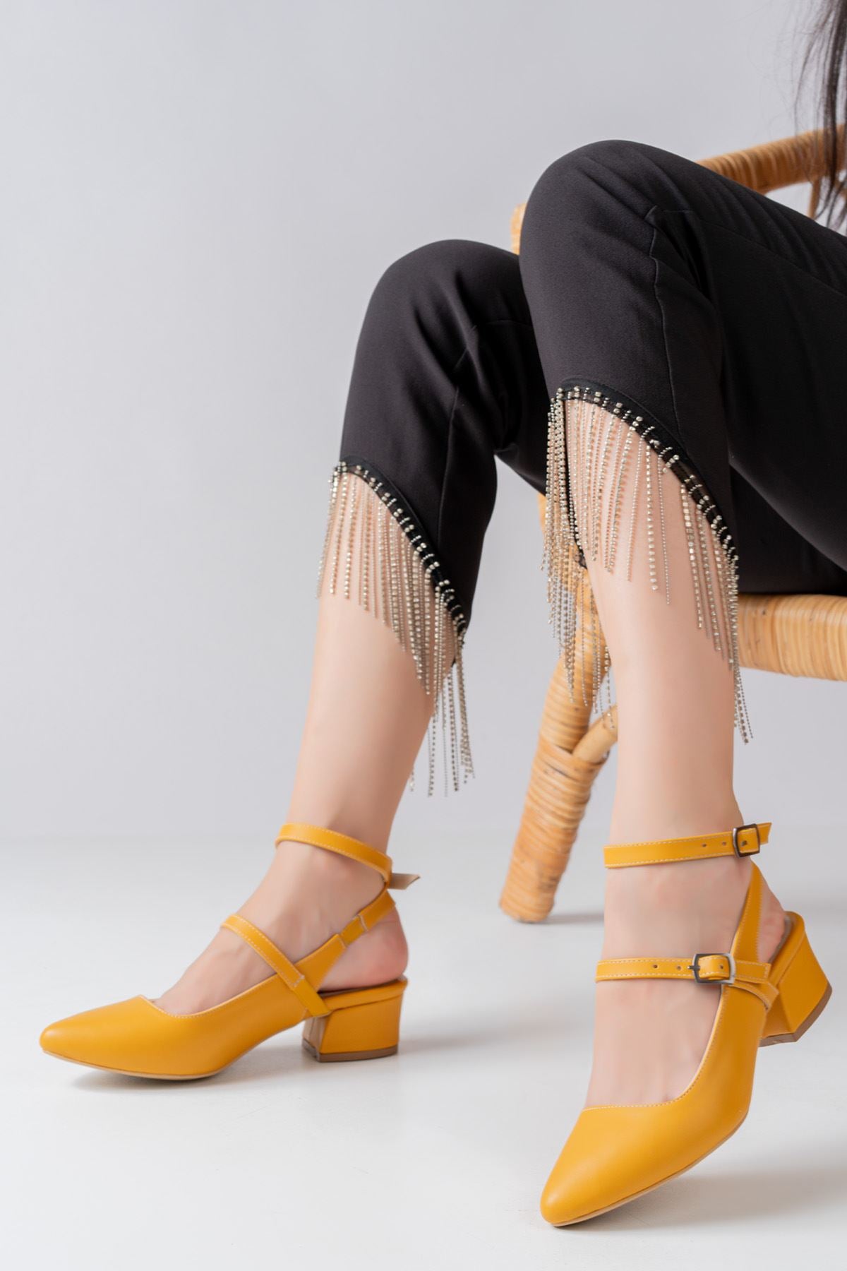 Nita Mustard Skin Low-Heeled Women's Shoes - STREETMODE ™