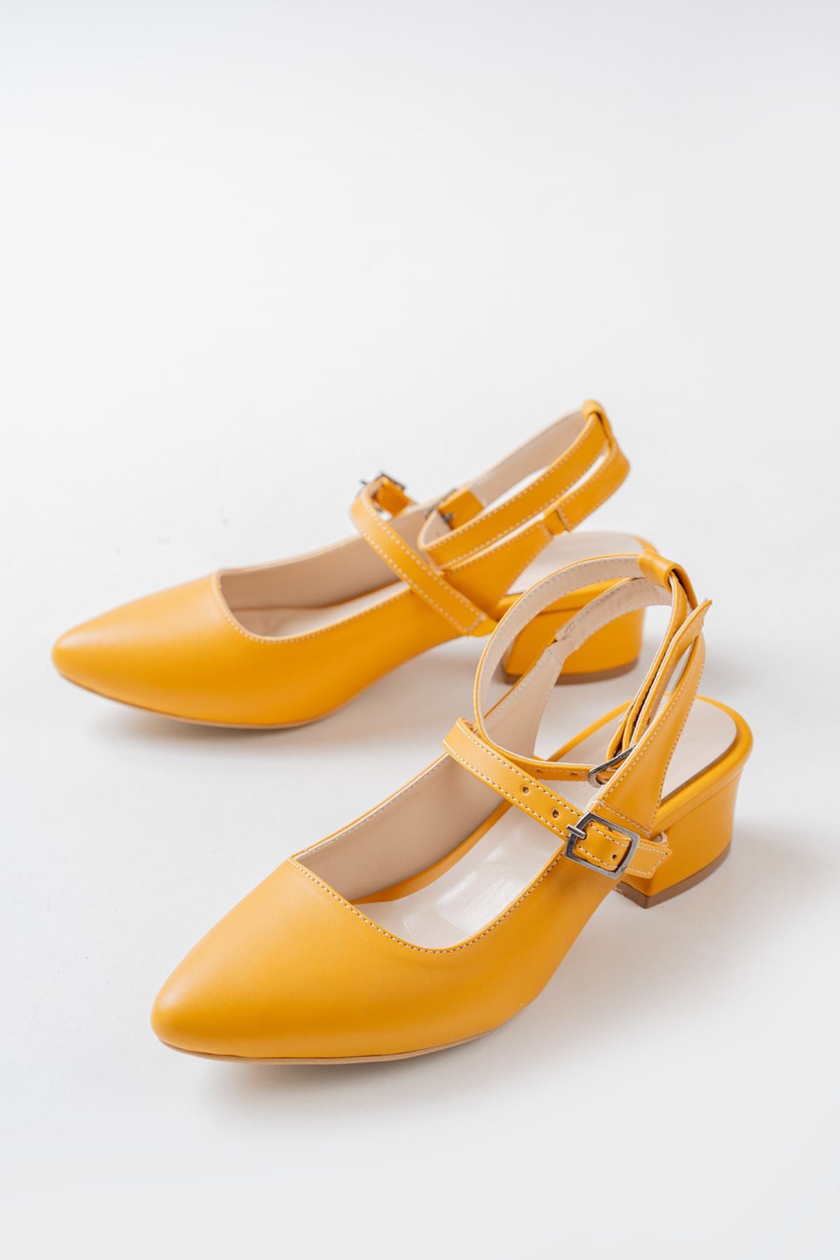 Nita Mustard Skin Low-Heeled Women's Shoes - STREETMODE ™