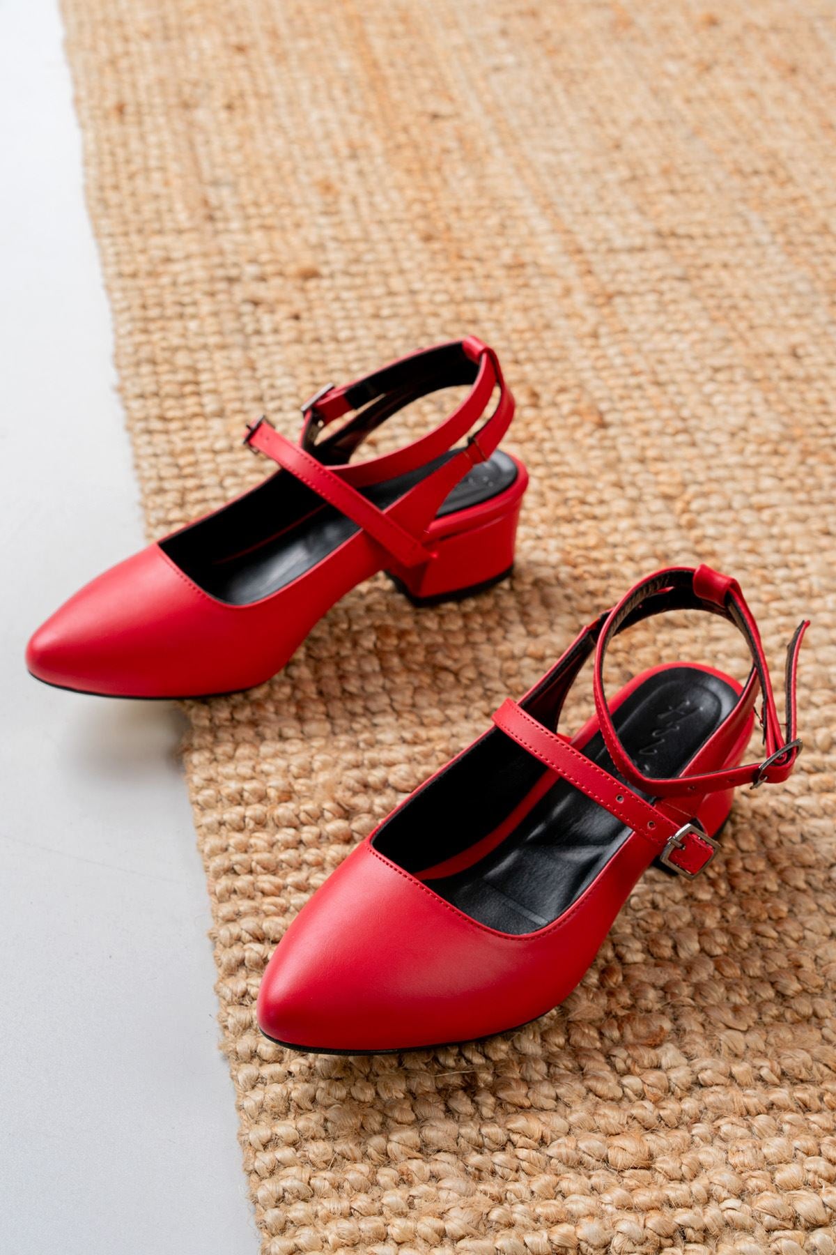 Nita Red Skin Low Heel Women's Shoes - STREETMODE ™